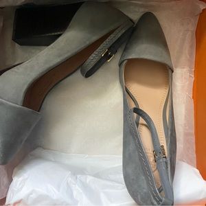 Tory Burch Rivington suede pumps. With box and gift bag